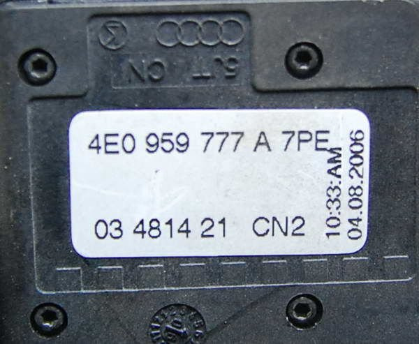 Audi A8 D3 przełącznik sterowania kanapy 4E0959777A