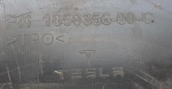 Tesla X płyta osłona zderzaka tył 1058356-00-C