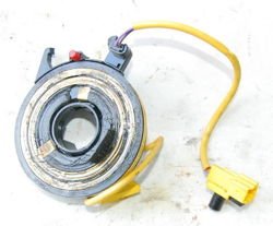 Ford Fiesta 2000 r zwijak tasma airbag