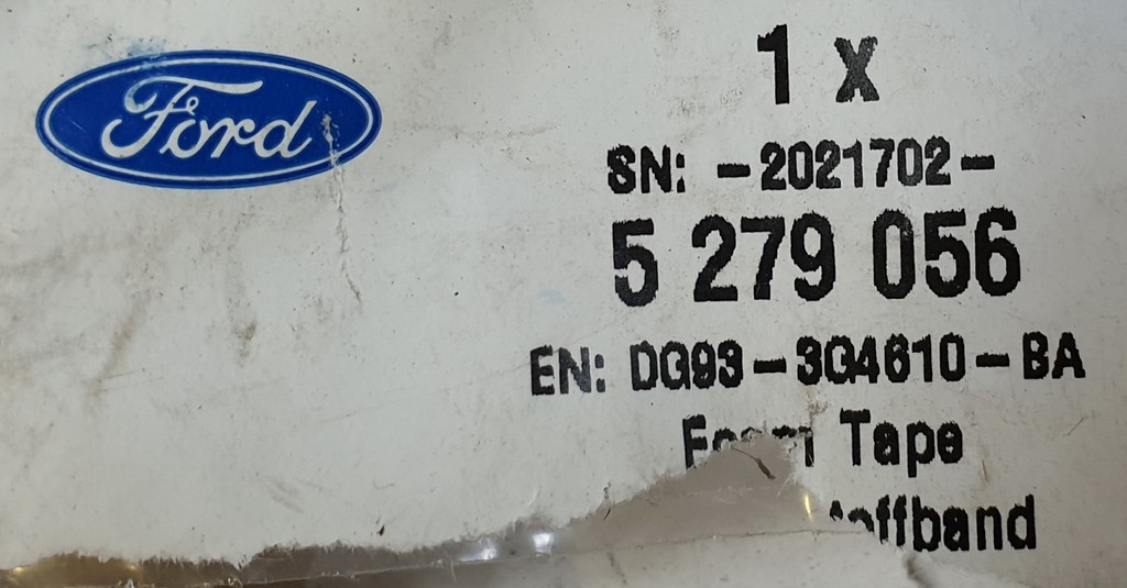 Ford Mondeo MK5 górna uszczelka chłodnicy 5279056 DG93-3G4610-BA NOWY ORYGINAŁ