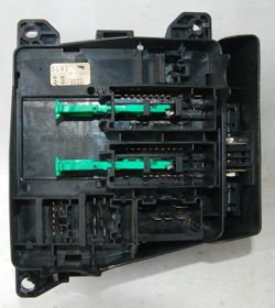 Mazda Premacy 2.0 skrzynka FUSE BOX