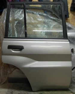 Mitsubishi Pajero Pinin 5D drzwi TYLNE {RAWE