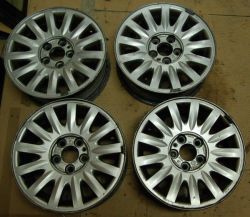 Volvo felgi 15'' 6Jx15x25